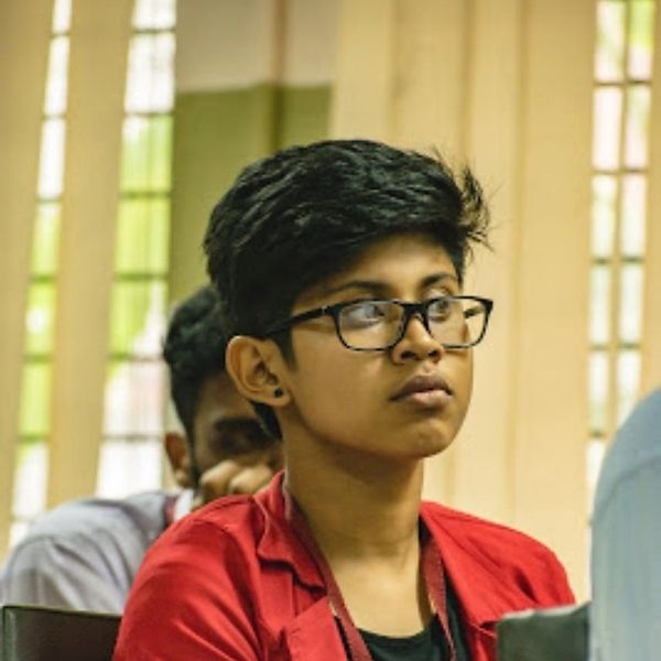 Najma Nizar