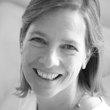 Dana Thomas