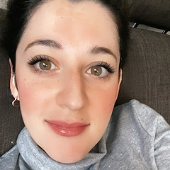 Mia F.