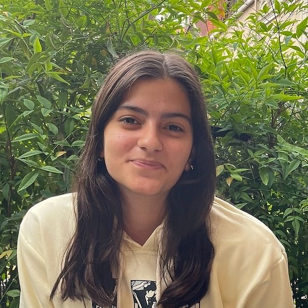 İdil Ateş