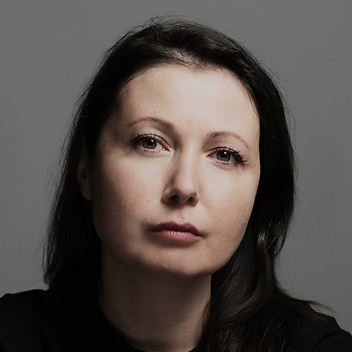 Yana Buhrer Tavanier