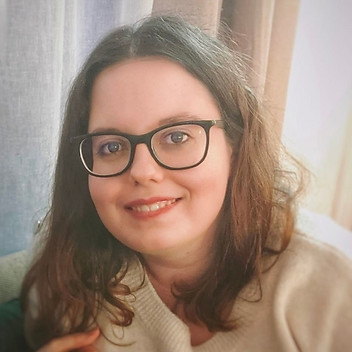 Alison R.