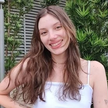 Ana Carolina Bisinella