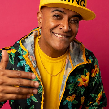 D'Lo .