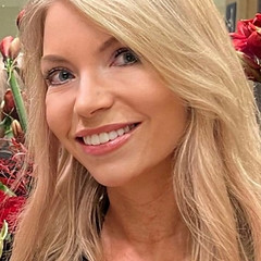 Caroline Buck