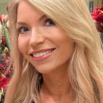 Caroline Buck