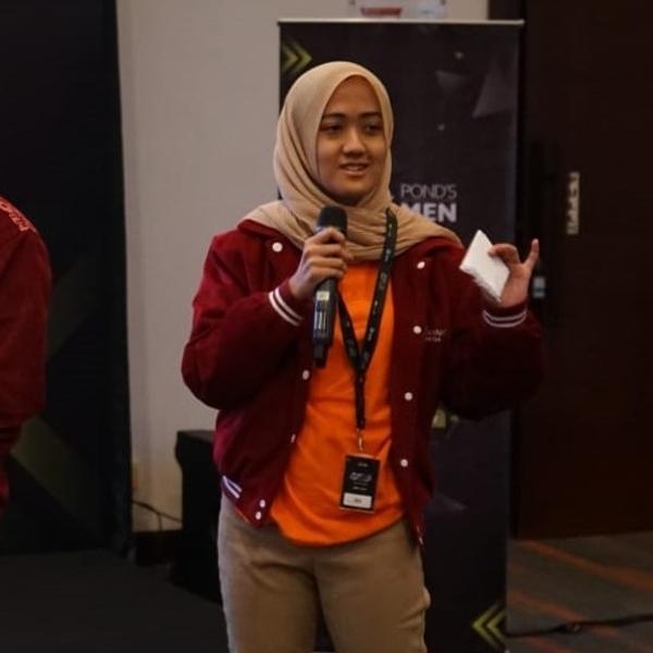 Thahira Safrina Putri Adrianto