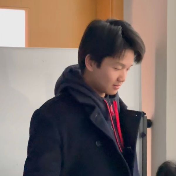 Bowen Hu