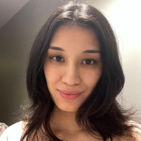 Aziza Pulatova  