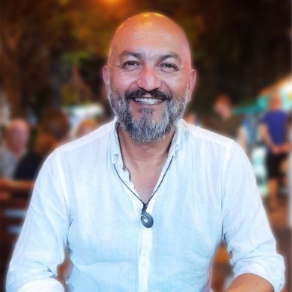 Luis Hernán Briones