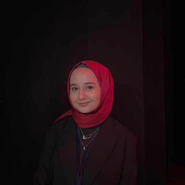 Beyza Adakoğlu