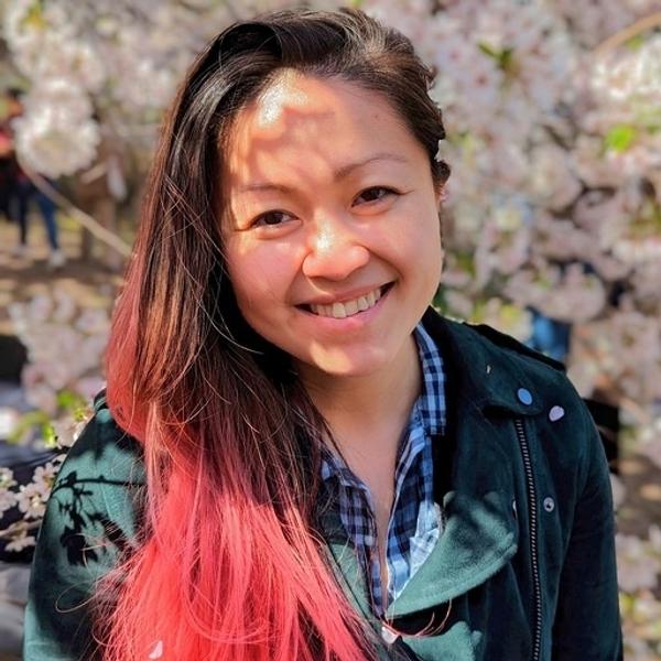 Elaine  Chin