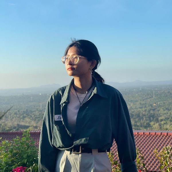 Hằng Nguyễn Thị Thúy
