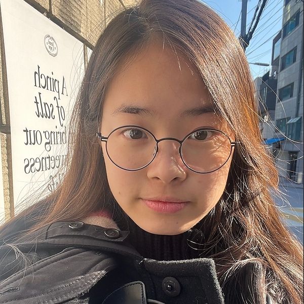 Emily Riwon Hwang