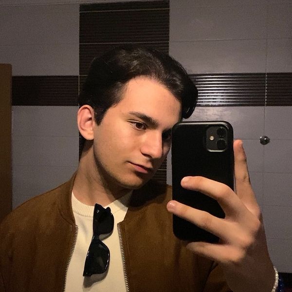ÖZGÜR CAN