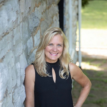 Sharon Farinholt