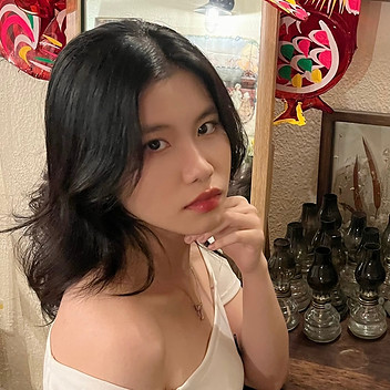 Bách Hợp Trần Ngọc