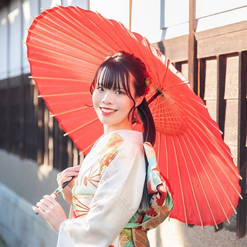 Hinano Kanesaki