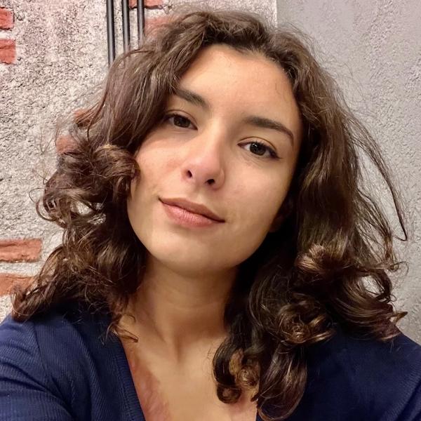 Özge Can