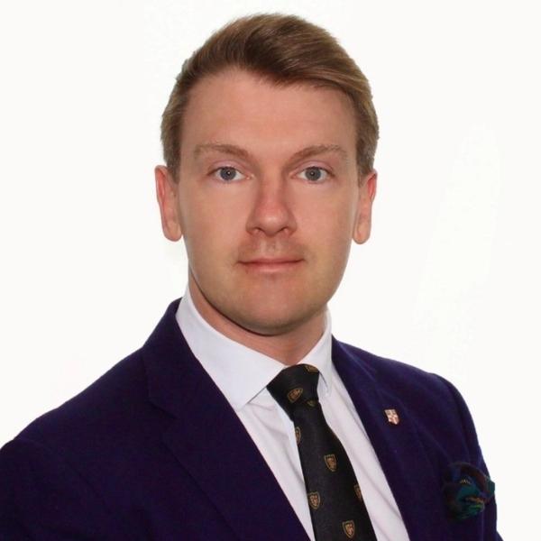 Dr Ross Buckingham