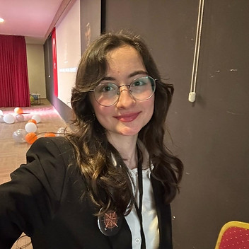 Ayşe Elzem Parmaksız