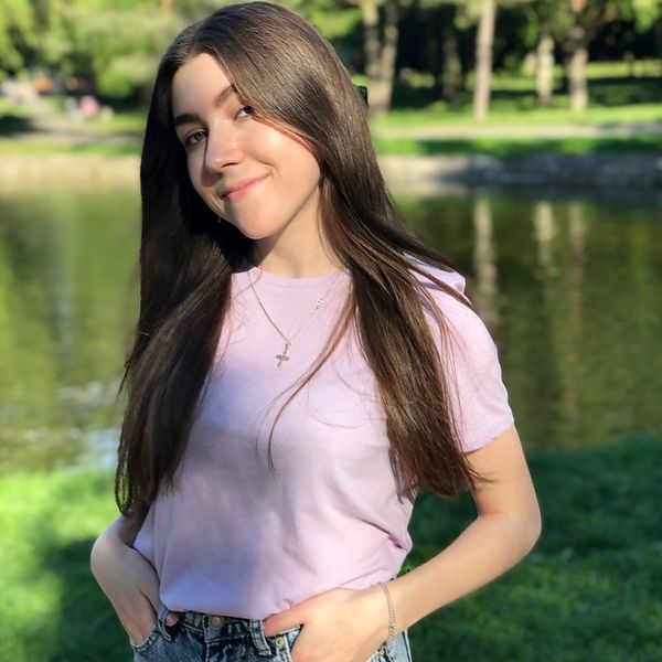 Anzhela Pavliv
