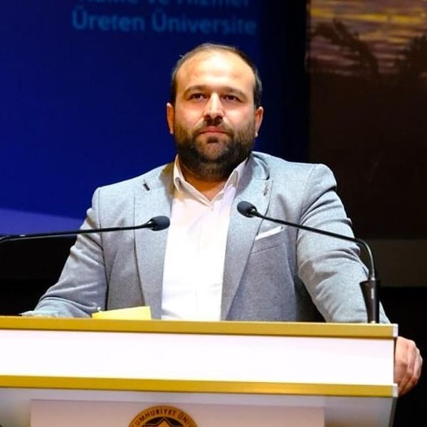 Adem Ayık
