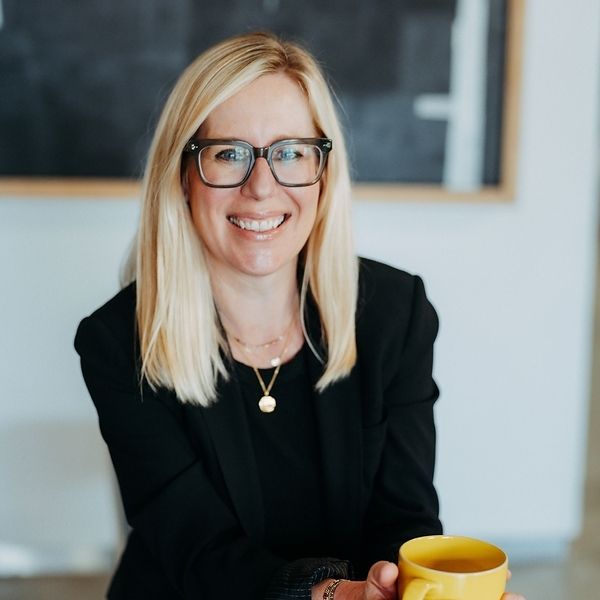 Sharon Lyle