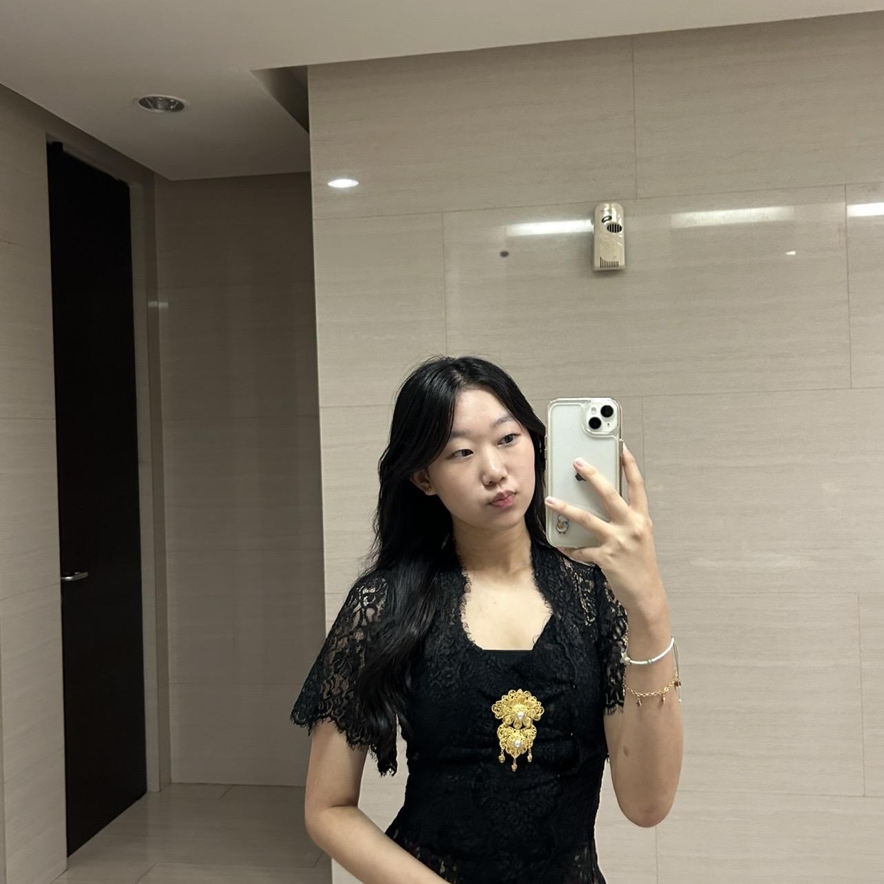 Charlene Crestella Wijaya