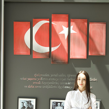 Azra Özer