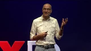 Darwin Comes to Town: How the Urban Jungle Drives Evolution