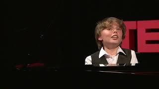 Ryan Martin Bradshaw: Mladý hudobný génius hrá Mozarta a Chopina