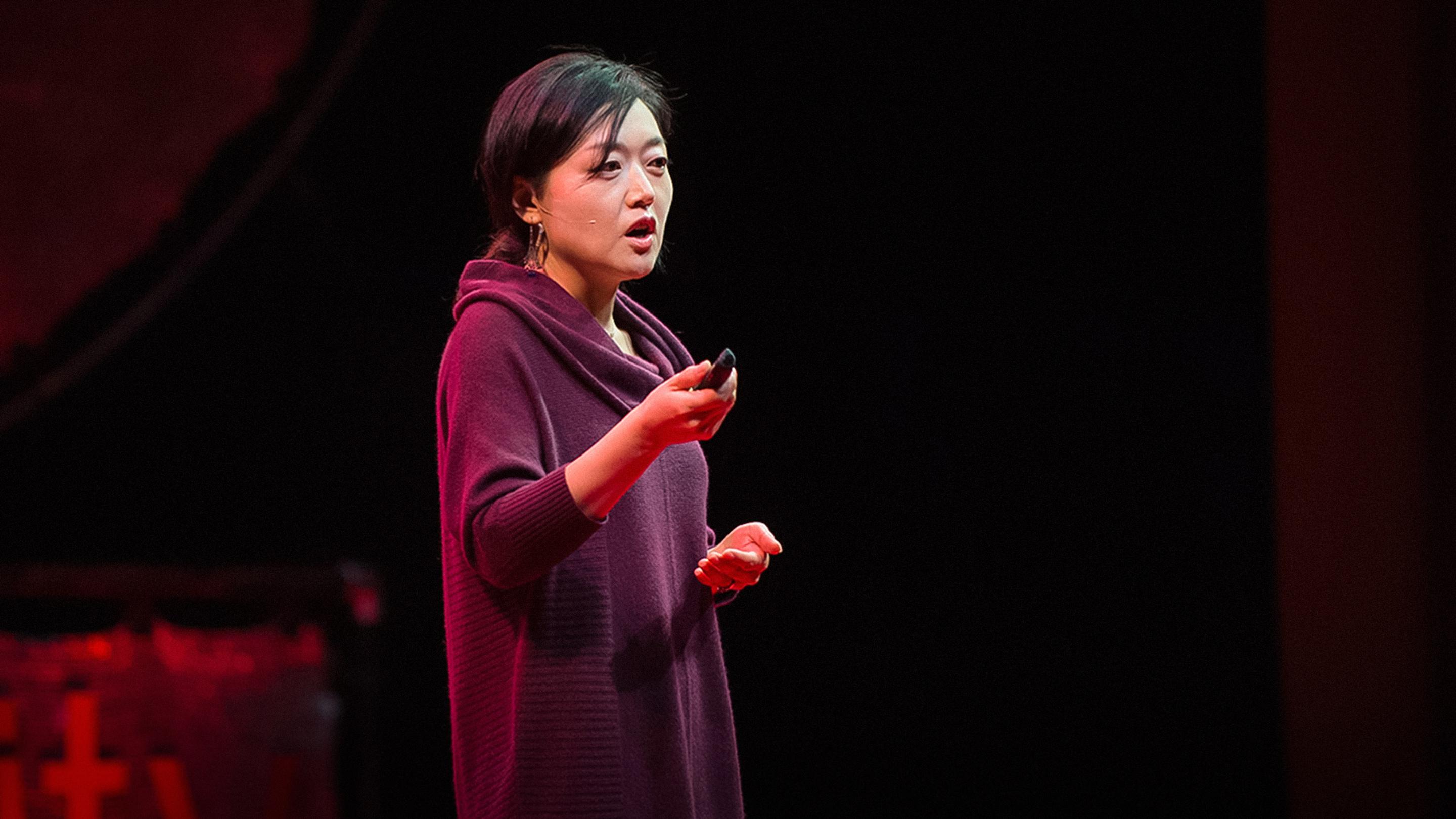 Ce que j'ai appris en tant que prisonnière en Corée du Nord | Euna Lee
