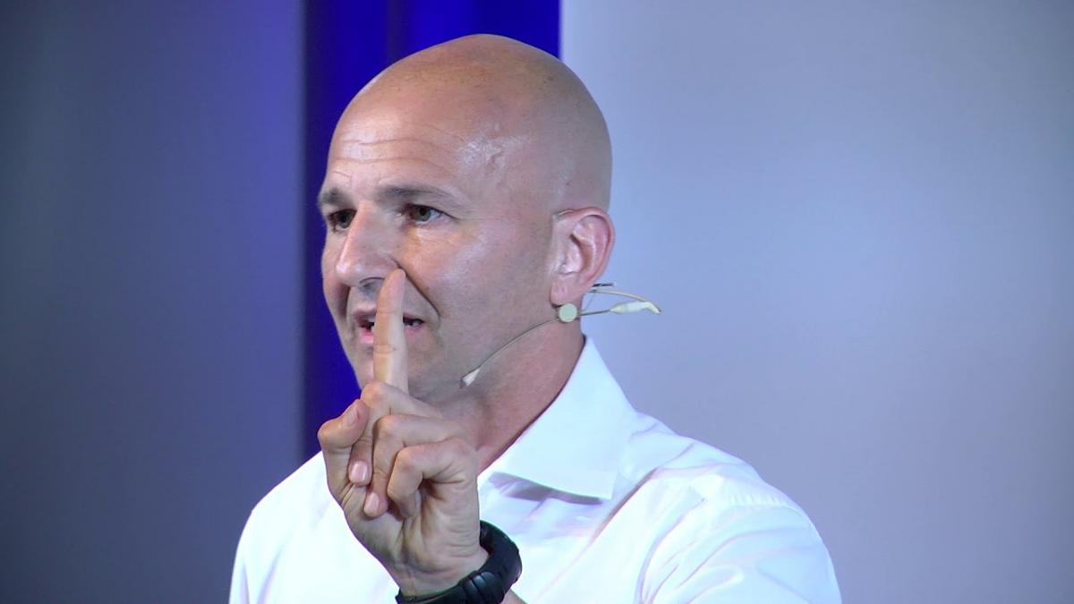 Fabio Nalucci: Italiani? Un popolo di Santi, Poeti e Leader Digitali