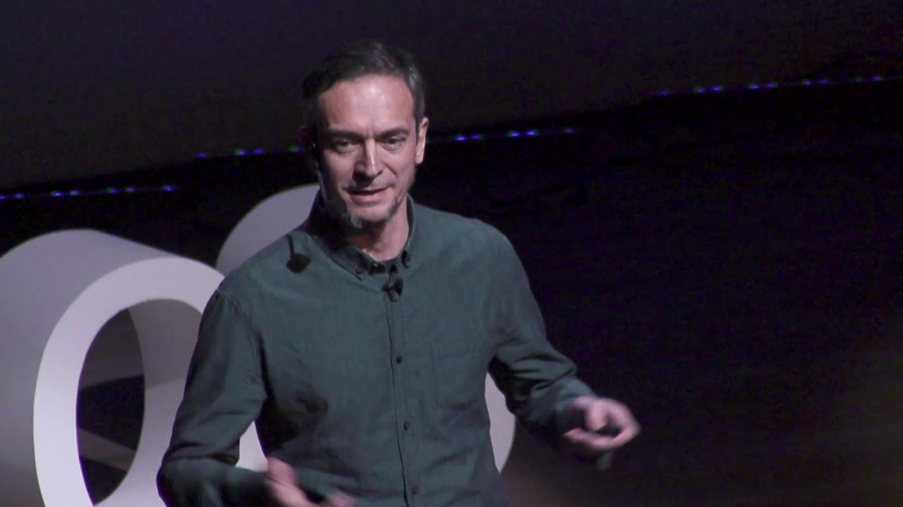 Alexandre Pereir: 15 minutos de acaso = uma nova versão de você | TED Talk