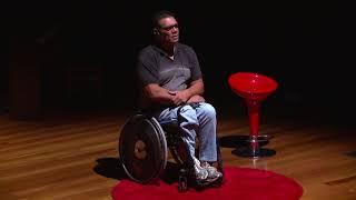 Carlos Roberto Oliveira: A limitação física e a reconexão com a sociedade