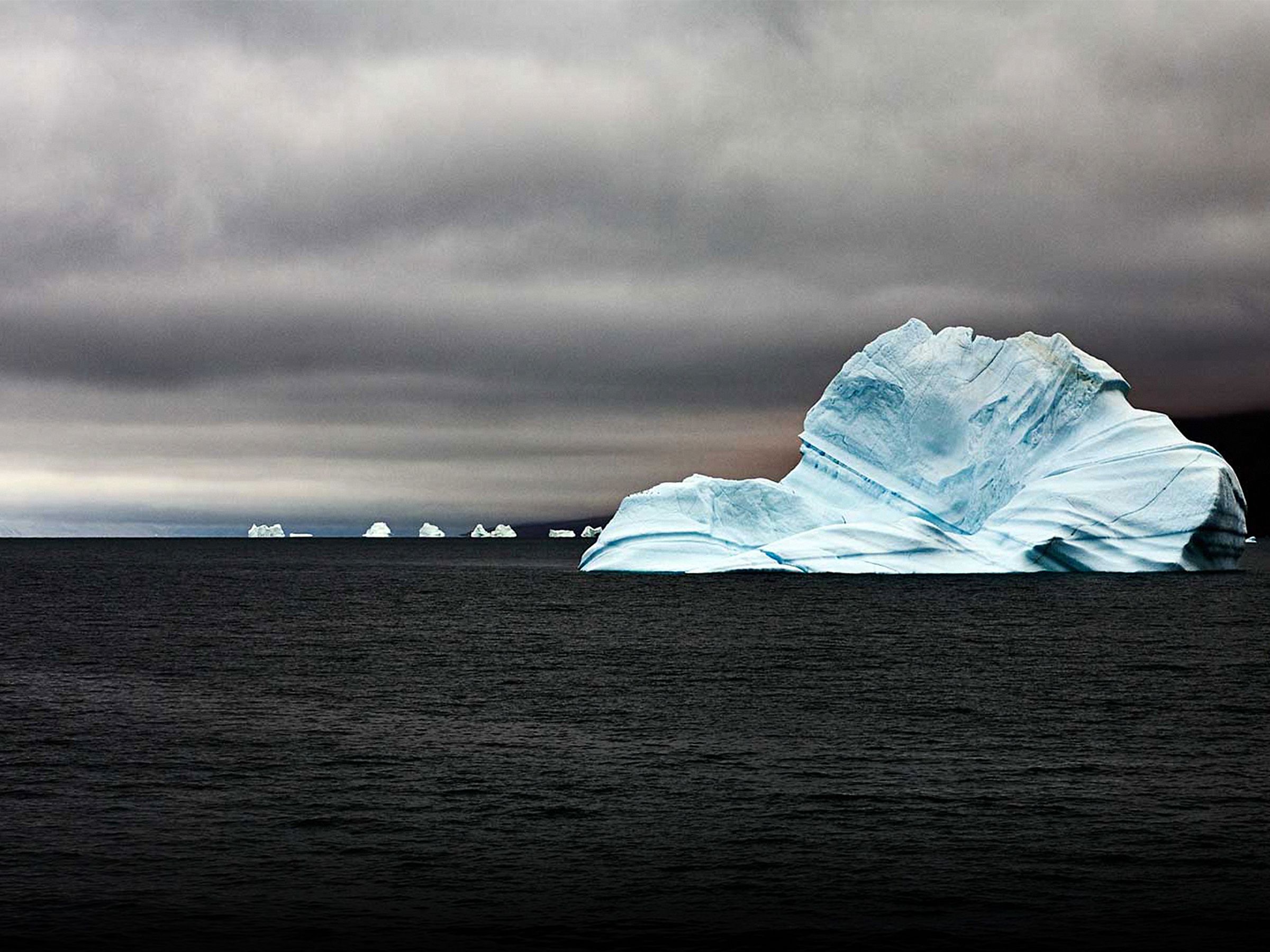 Haunting photos of polar ice