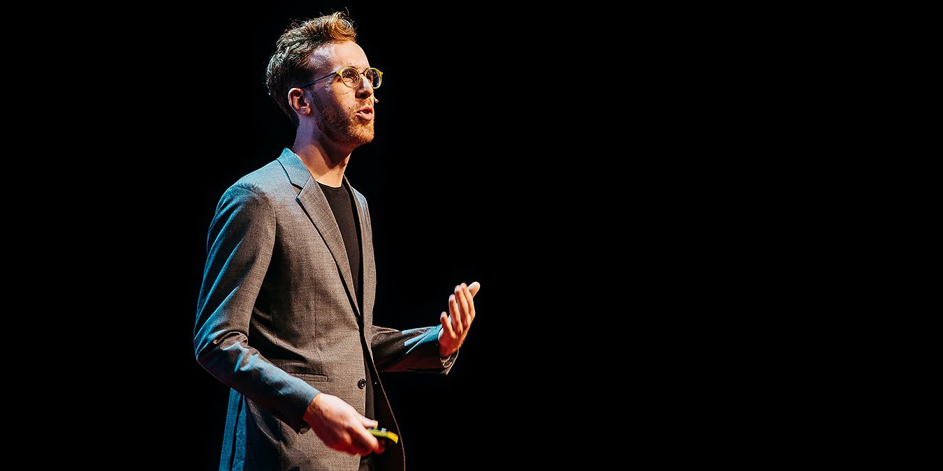 I let algorithms randomize my life for two years