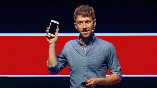 Tristan Harris: How better tech could protect us from distraction