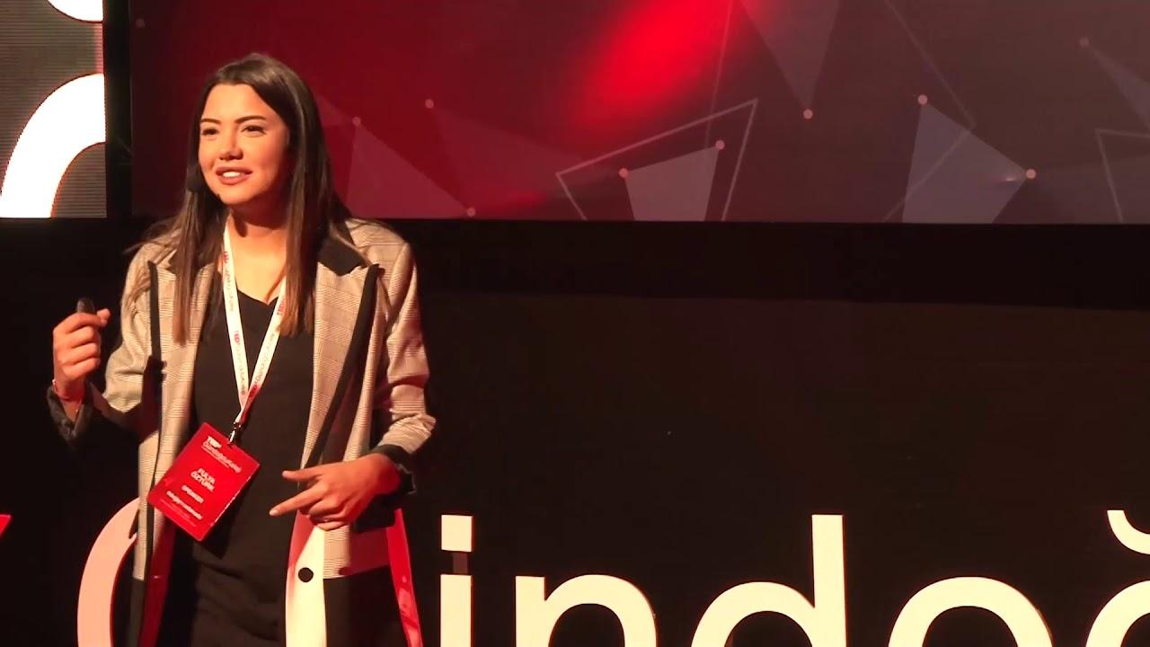 FULYA ÖZTÜRK: Bırakın Size Deli Desinler | TED Talk