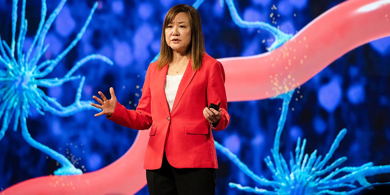 Could we treat Alzheimer's with light and sound?