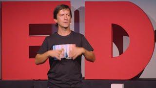 João Clode: As catástrofes não acontecem só aos outros | TED Talk