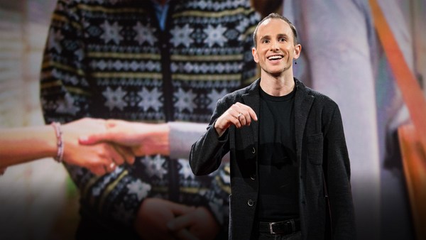 Joe Gebbia: How Airbnb designs for trust