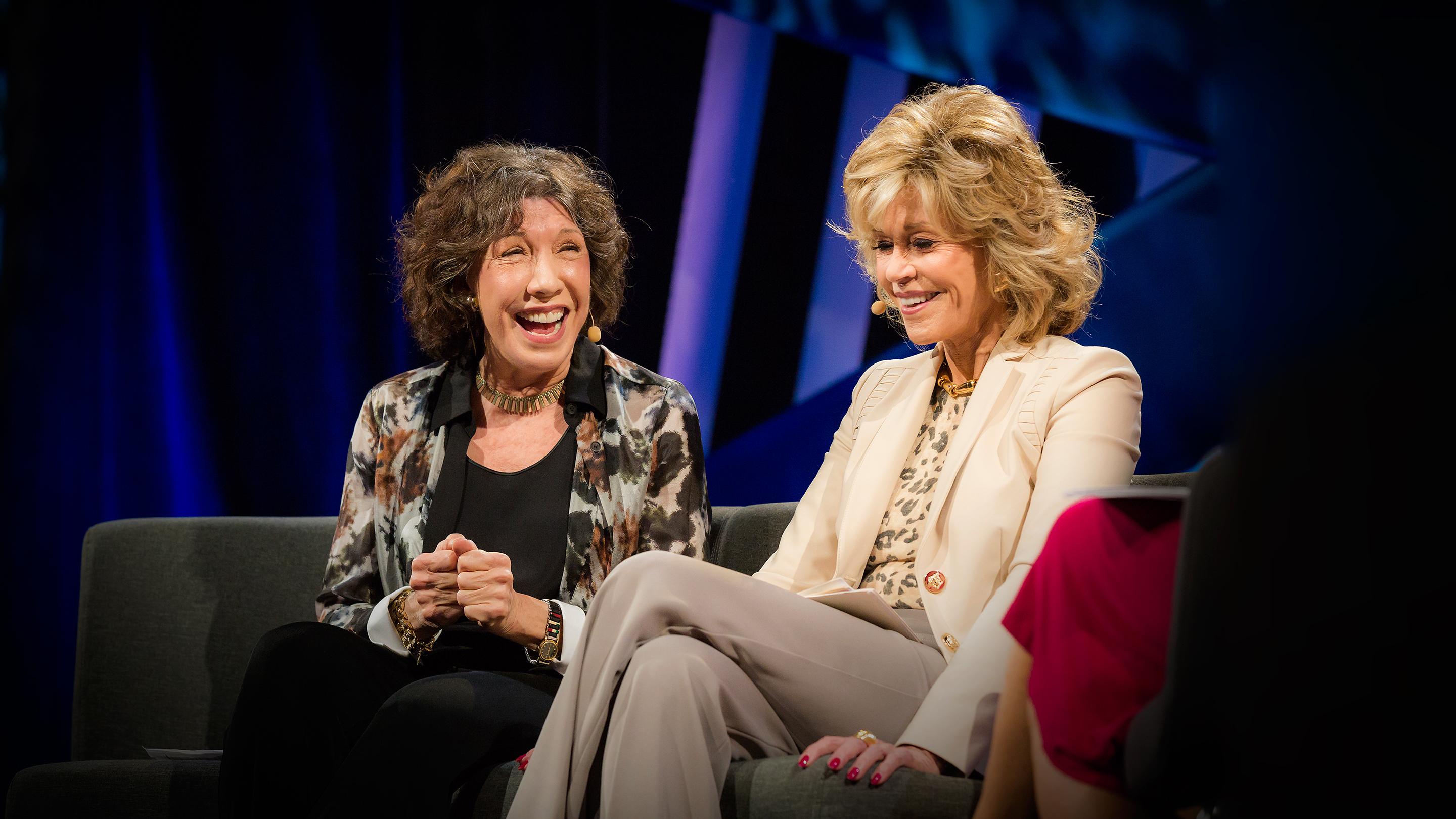 ジェーン フォンダ リリー トムリン 女同士の長年の友情を楽しく祝う Ted Talk